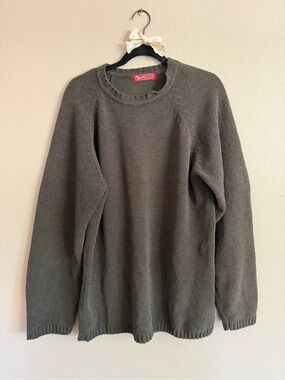 Men's Crewneck Sweater in Olive Green - Classic Casual Knit